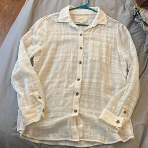Aeropostale white textured button down